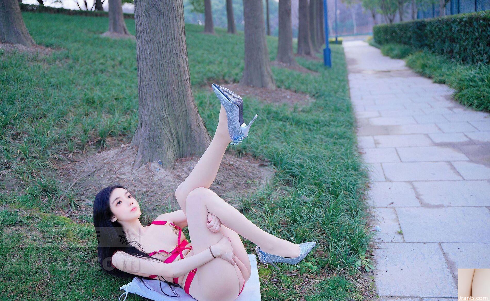 Bộ đồ lót màu hồng gợi cảm của người mẫu trẻ Neng Xueer đẹp nhất ở công viên ngoài trời thật gợi cảm (23P) - Ảnh 19