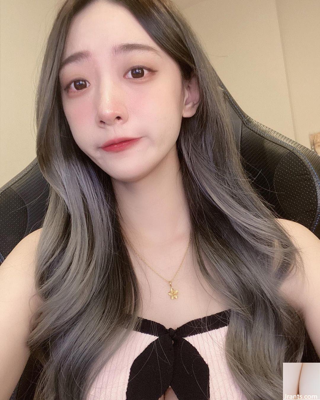 Cô gái ngực bự “Waiwai” có bộ ngực thấp và đầy cám dỗ, thực sự hoàn hảo (37P - Ảnh 15