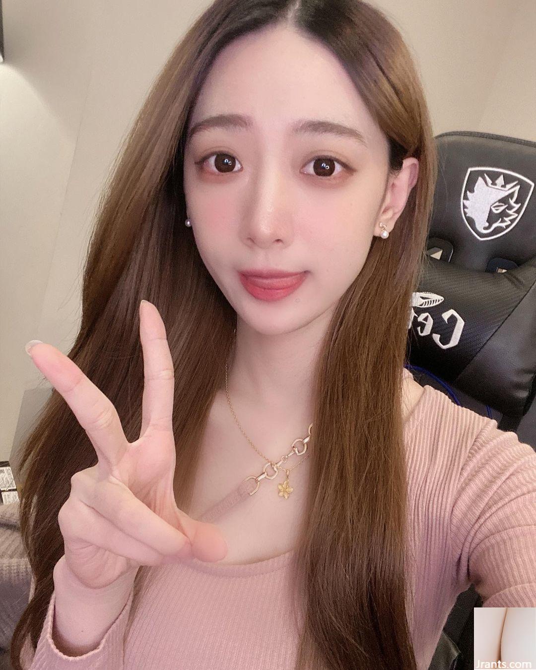 Cô gái ngực bự “Waiwai” có bộ ngực thấp và đầy cám dỗ, thực sự hoàn hảo (37P - Ảnh 18