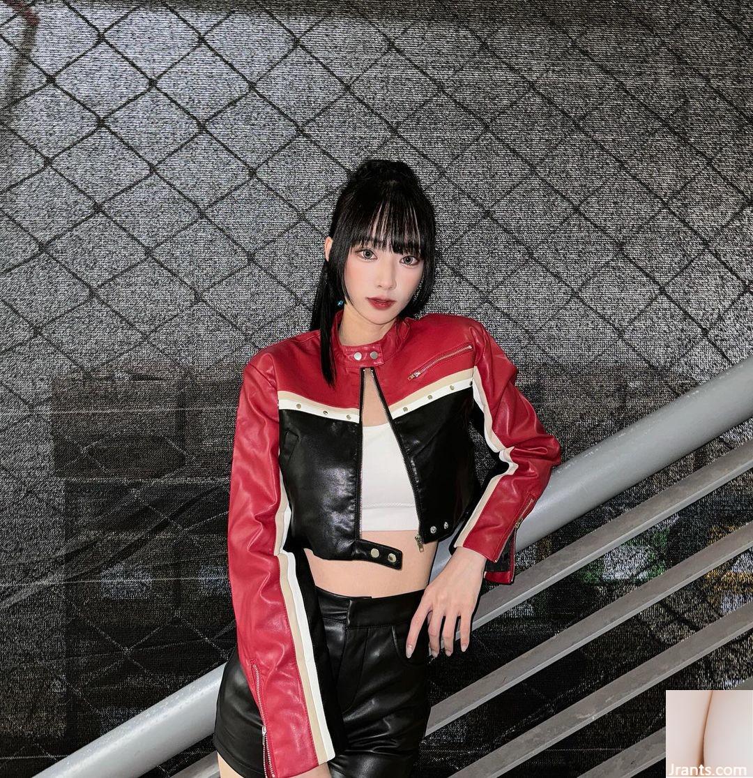 Đường cong gợi cảm khoe hình thể tuyệt đẹp của “Ga Lin” quá điên cuồng (21P)