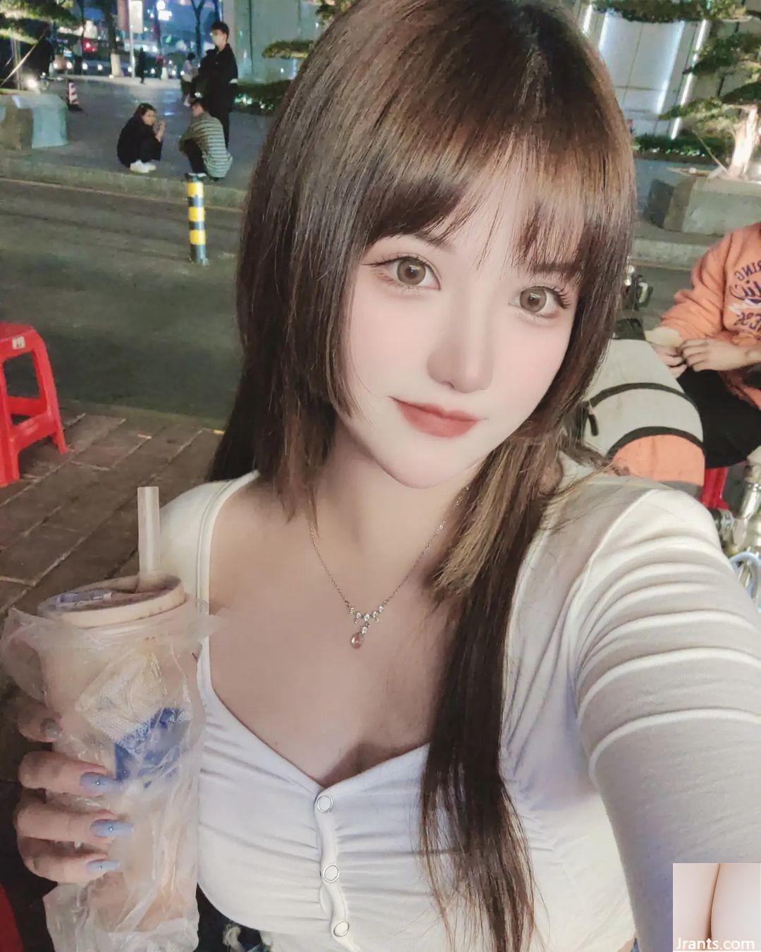 Góc nhìn tà ác cực kỳ quyến rũ của “Xia Gegege không muốn dậy” với biểu cảm bối rối (39P) - Ảnh 2