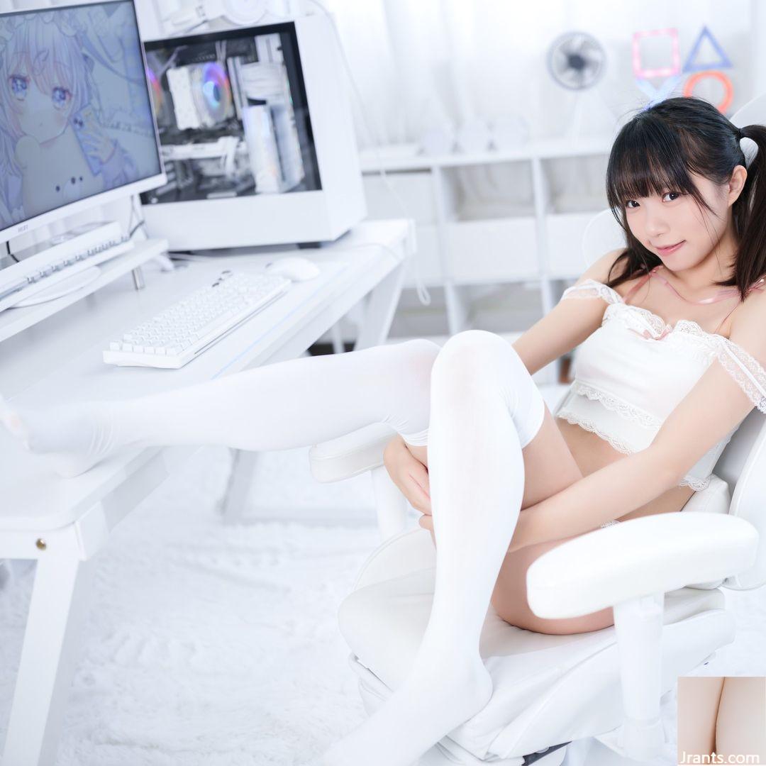 Bộ ngực căng mọng của “Miao Miao Qing”, dáng người trắng trẻo dịu dàng, góc nhìn ngây ngất không chịu nổi (30P) - Ảnh 17