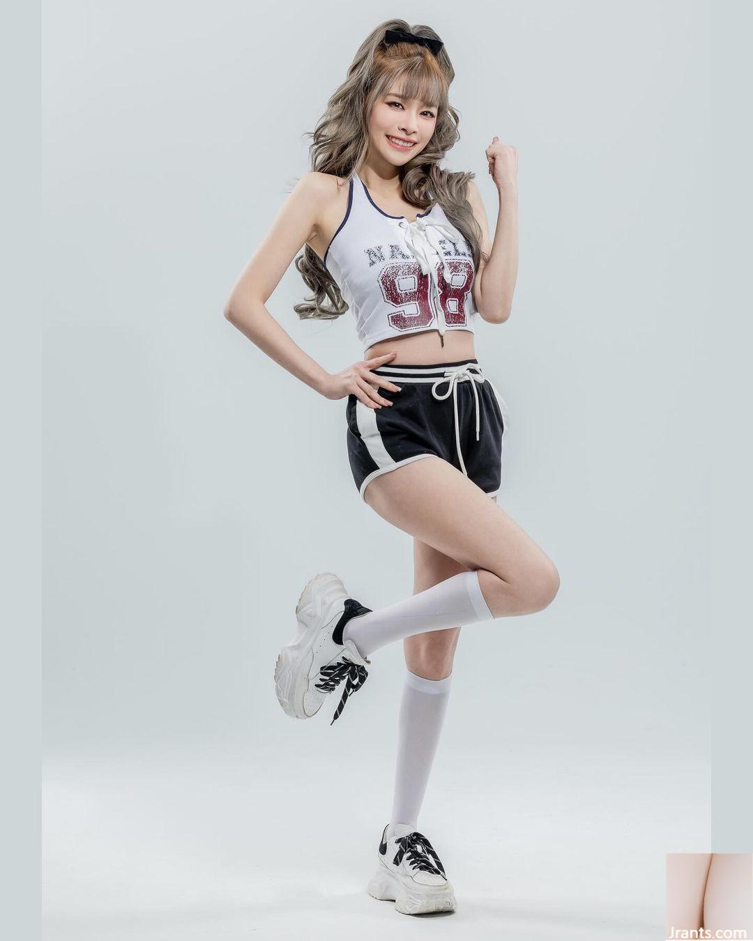 Người đẹp tự nhiên “Viv Lin Zhiyi” sở hữu thân hình quỷ dị dưới vẻ ngoài quyến rũ (25P) - Ảnh 12