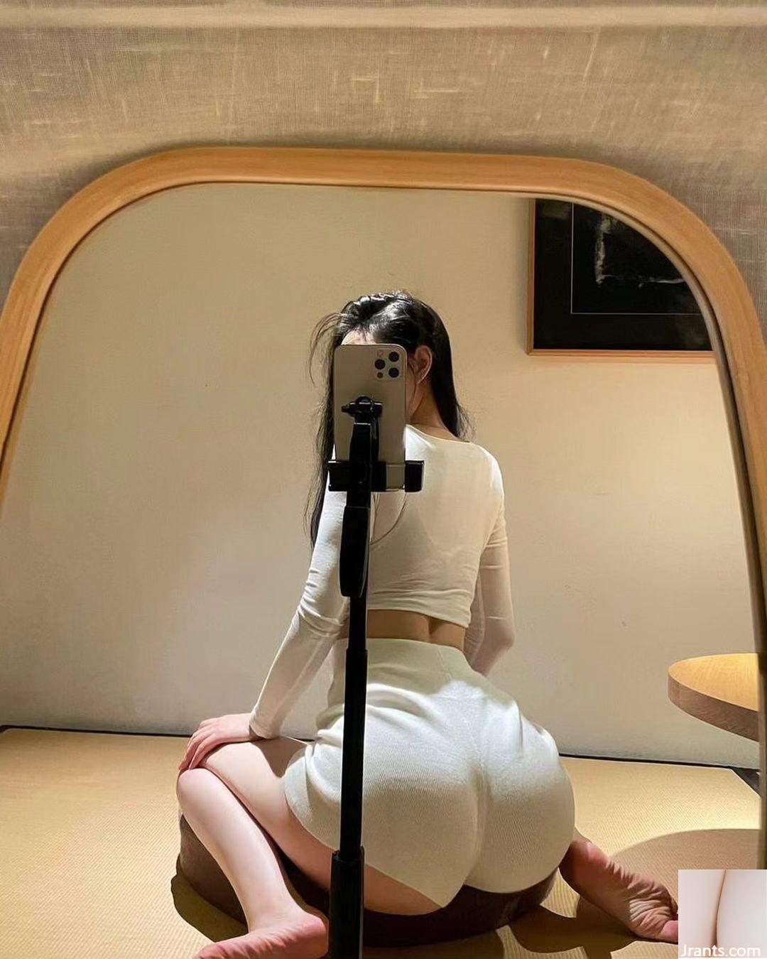 Đường cong gợi cảm “Zuo Gongzi” đầy đặn và dữ dằn, thân hình có đường cong hoàn hảo (25P) - Ảnh 4