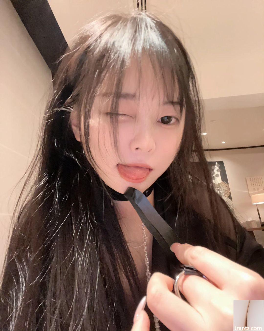 Đường cong gợi cảm “Zuo Gongzi” đầy đặn và dữ dằn, thân hình có đường cong hoàn hảo (25P) - Ảnh 8