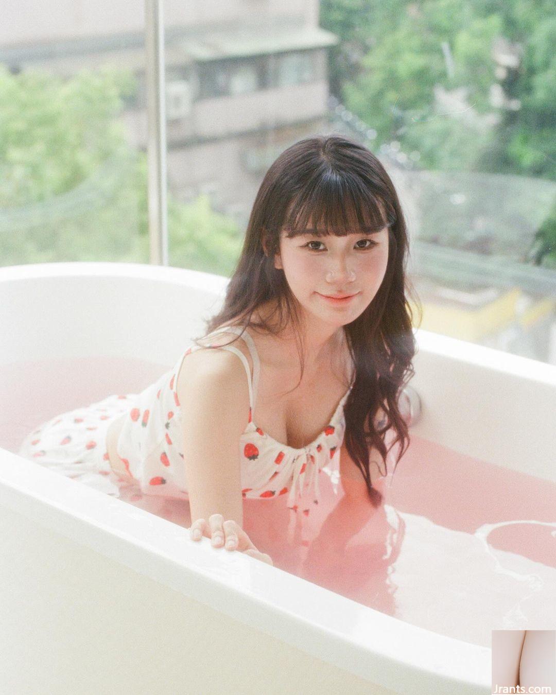 Cô gái ngọt ngào với thân hình nóng bỏng “Kisana Nainai” cực dễ thương và yêu ngay lập tức (30P) - Ảnh 12