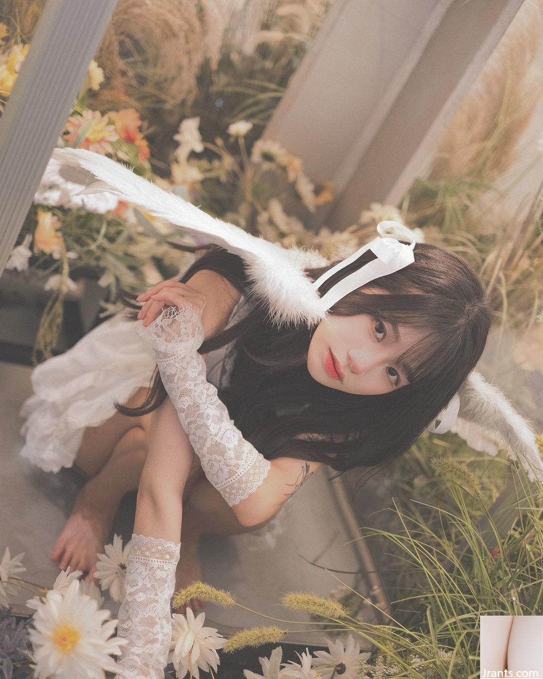 Cô gái ngọt ngào với thân hình nóng bỏng “Kisana Nainai” cực dễ thương và yêu ngay lập tức (30P) - Ảnh 21