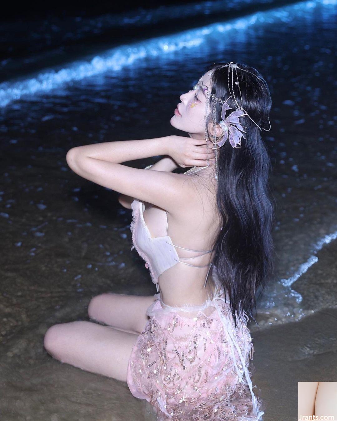 Thanh lịch và nóng bỏng! Rãnh sâu trắng như tuyết của “Li Xiangning Phoebe” siêu hấp dẫn (25P) - Ảnh 24