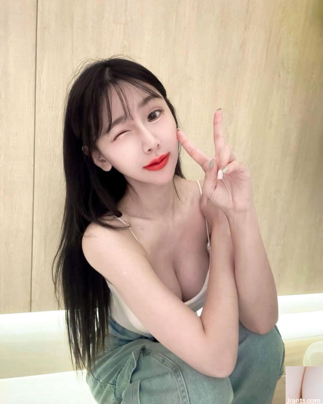 Vòng một gợn sóng và vòng eo săn chắc của cô gái ngực nóng tính “Rei” quá gợi cảm (29P) - Ảnh 20