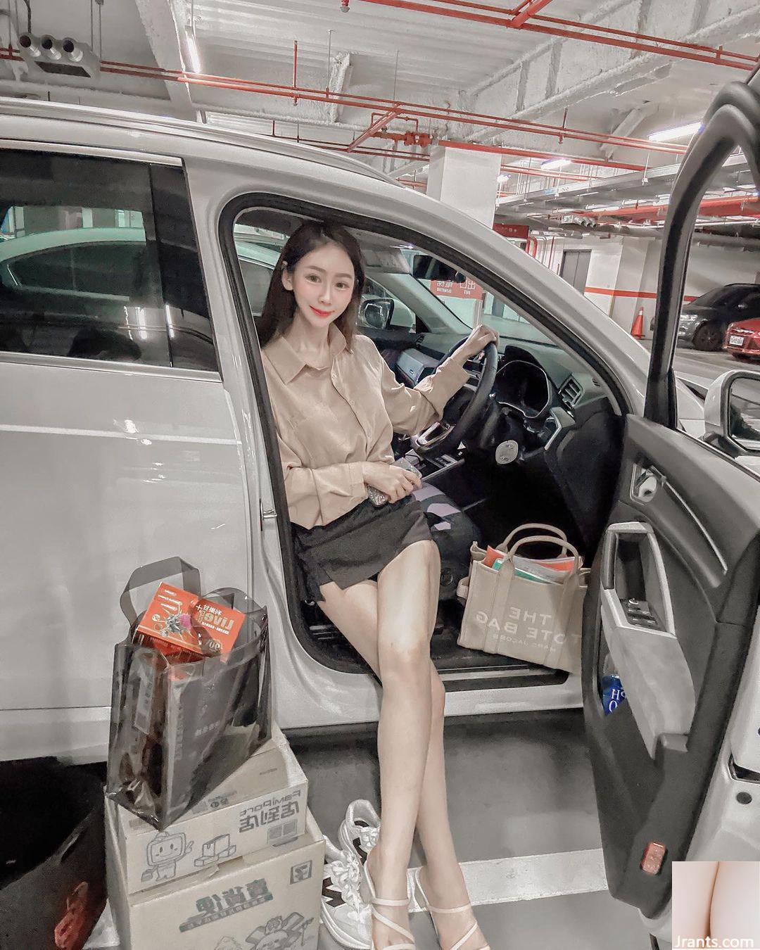 Vòng một gợn sóng và vòng eo săn chắc của cô gái ngực nóng tính “Rei” quá gợi cảm (29P) - Ảnh 3