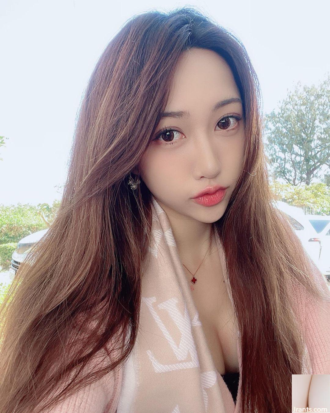 Người nổi tiếng nóng bỏng trên Internet “Xuanxuan syuan” có thân hình trắng nõn và dịu dàng, quyến rũ đến mức không thể cưỡng lại (38P) - Ảnh 11