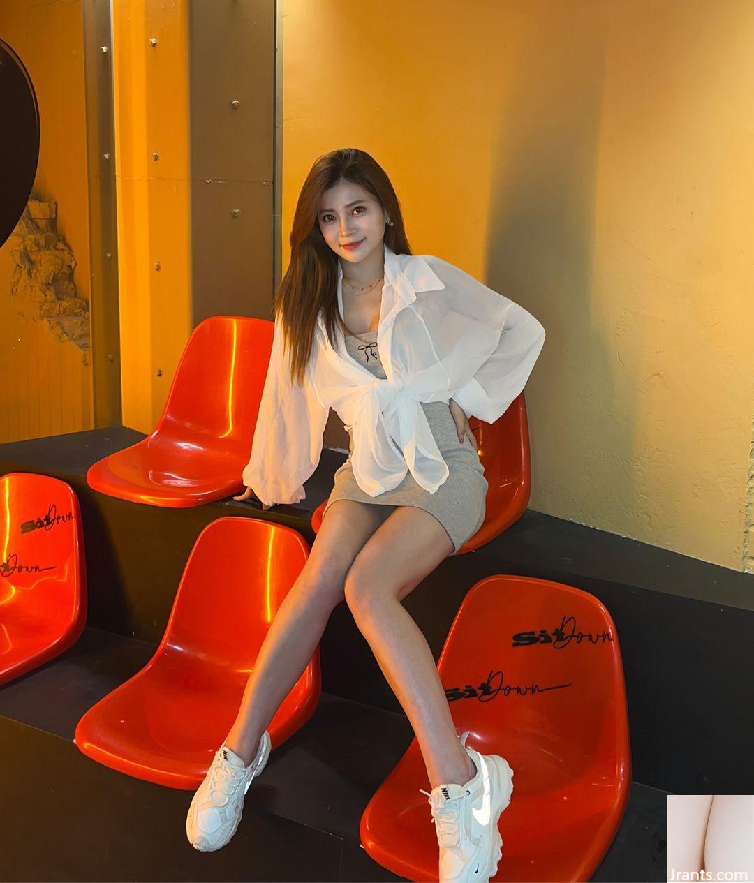 “Lilian” có khuôn mặt thiên thần có dáng chuẩn và không thể giấu được vòng một cuồn cuộn (28P) - Ảnh 26