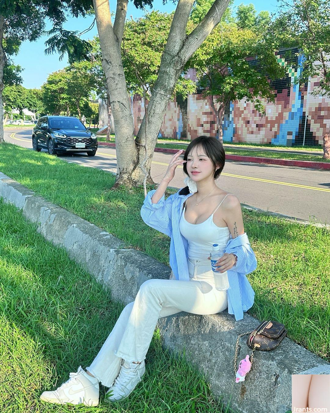 Ảnh trẻ trung xinh đẹp “youzi uuu” – Nhìn thôi là yêu em (41P) - Ảnh 20