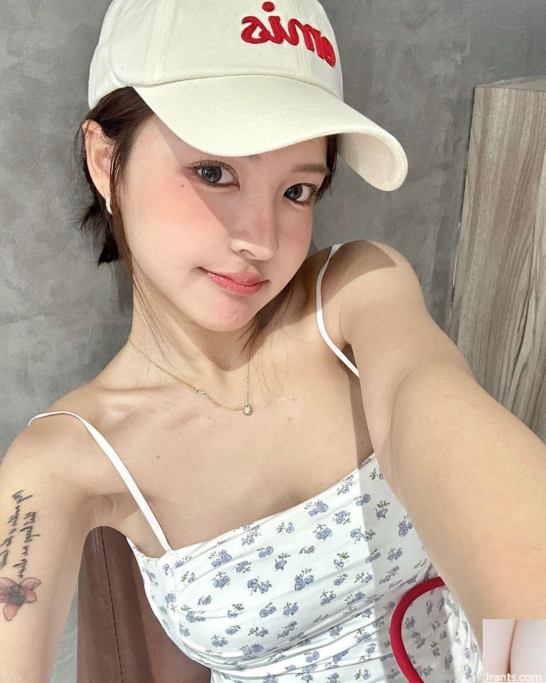 Ảnh trẻ trung xinh đẹp “youzi uuu” – Nhìn thôi là yêu em (41P) - Ảnh 22