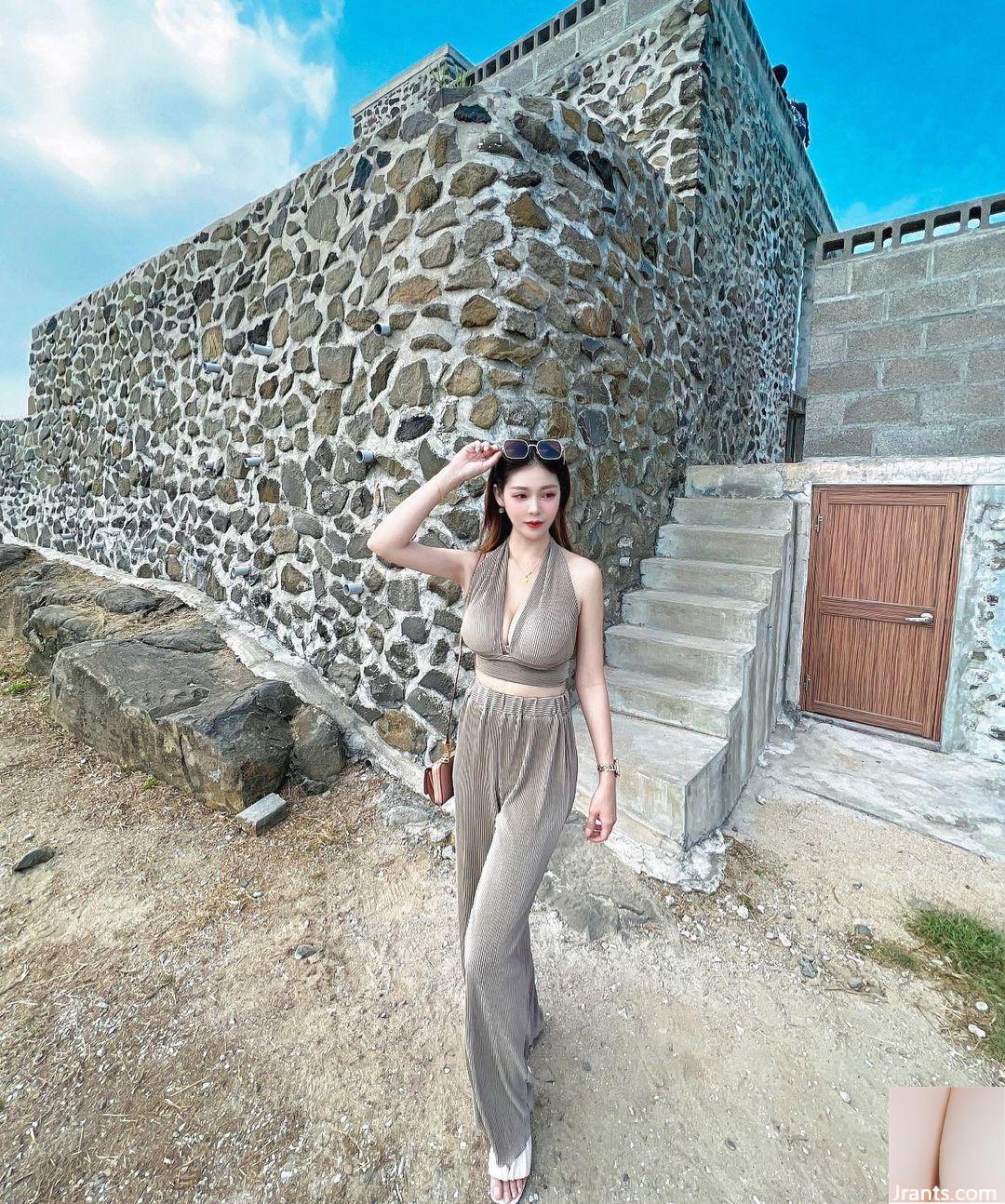 (Ting Yi” Bộ ngực khủng và cắt thấp thực sự hoàn hảo và bộ ngực đẹp sẵn sàng lộ ra (35P) - Ảnh 22