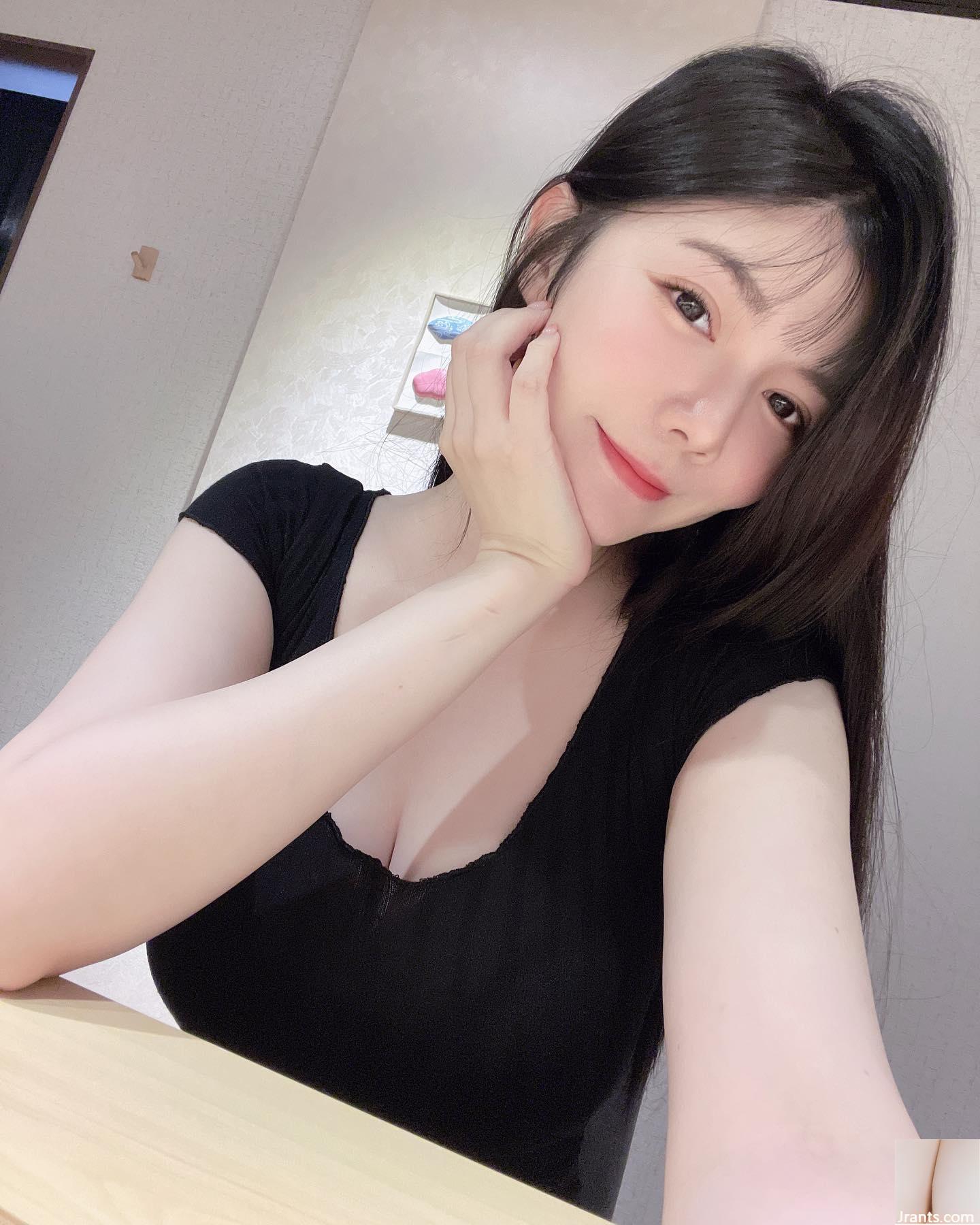 Nhân vật phản diện nhỏ nhắn gợi cảm “Chen Weiting” không thể không có bộ ngực đầy đặn và xinh đẹp, tạo nên một thân hình quyến rũ (33P) - Ảnh 32