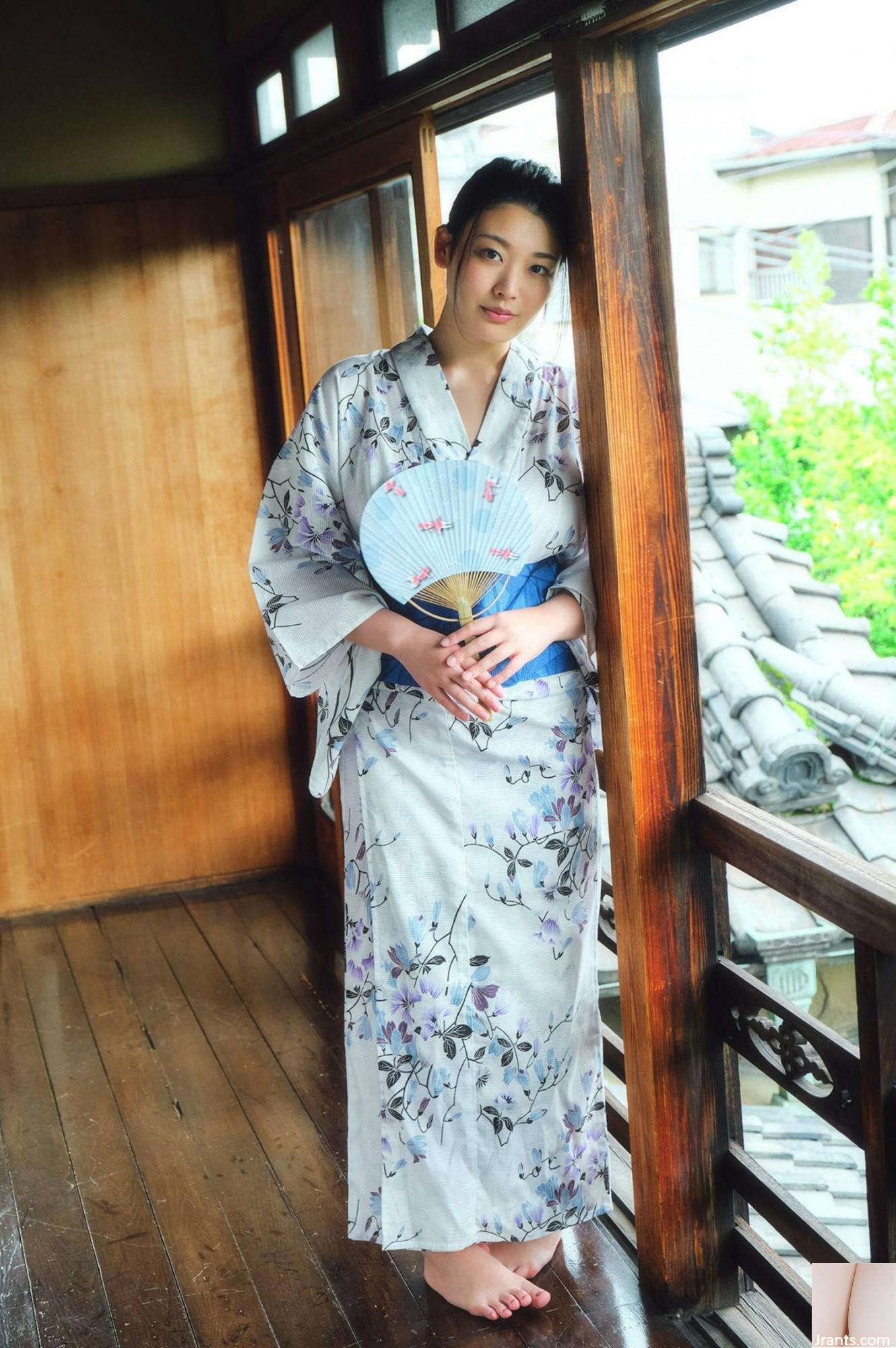 Fukuki Yuki) Người phụ nữ trưởng thành với thân hình siêu nóng bỏng và thần thái quyến rũ (17P) - Ảnh 14