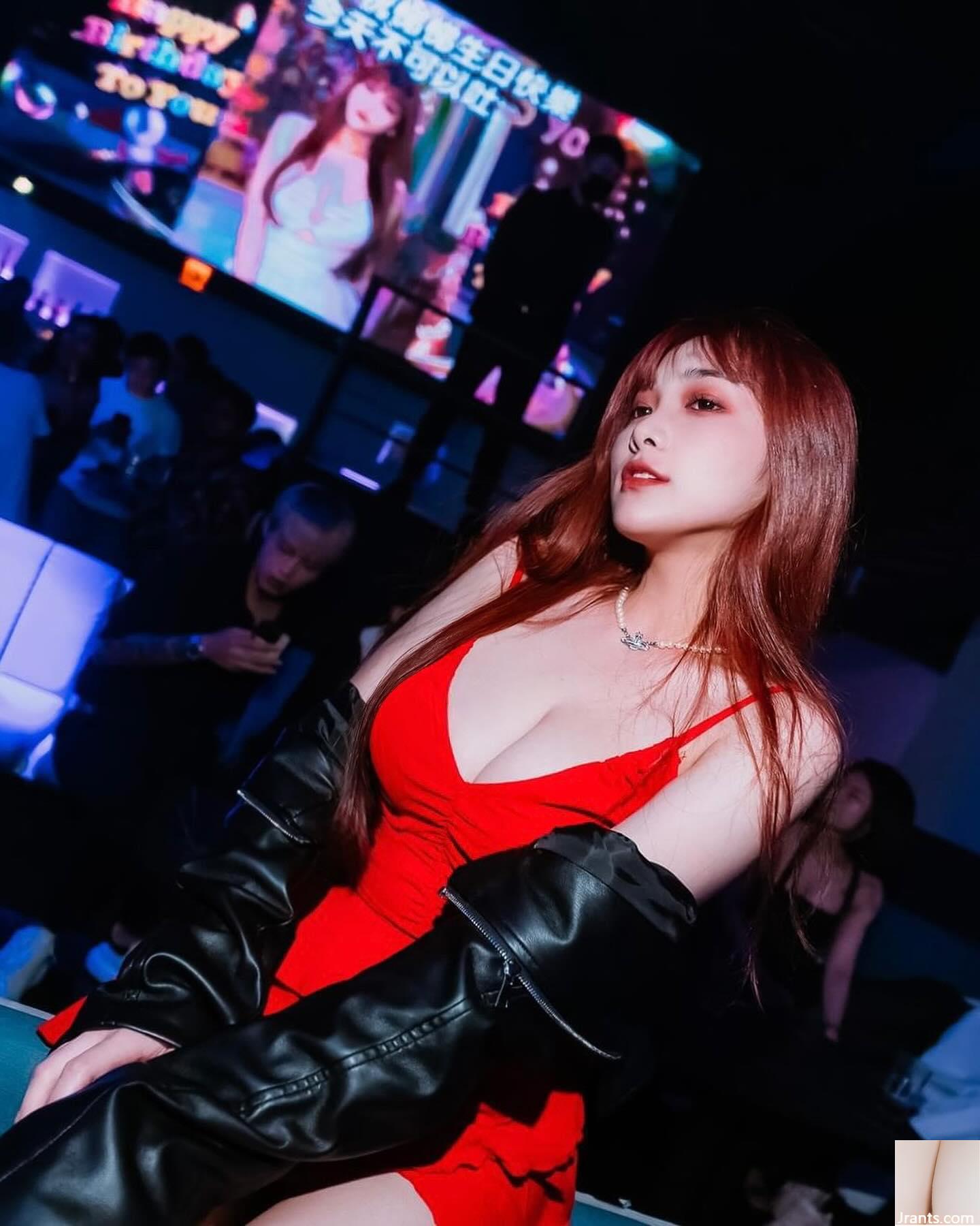 Đỉnh cao kiêu hãnh “TiTi” có thân hình nóng bỏng đến mức đáng yêu dưới khuôn mặt ngọt ngào (40P) - Ảnh 26