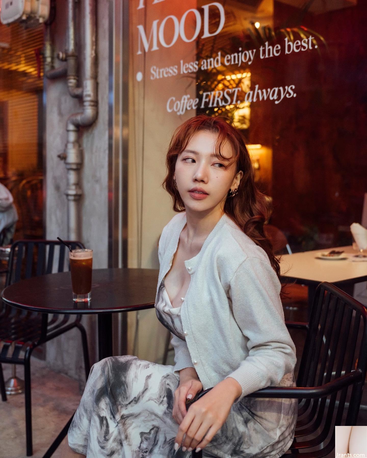 Khuôn mặt dễ thương và bộ ngực tuyết trắng của nàng tiên “Qiqi” thực sự là tâm điểm chú ý của mọi người (30P) - Ảnh 20