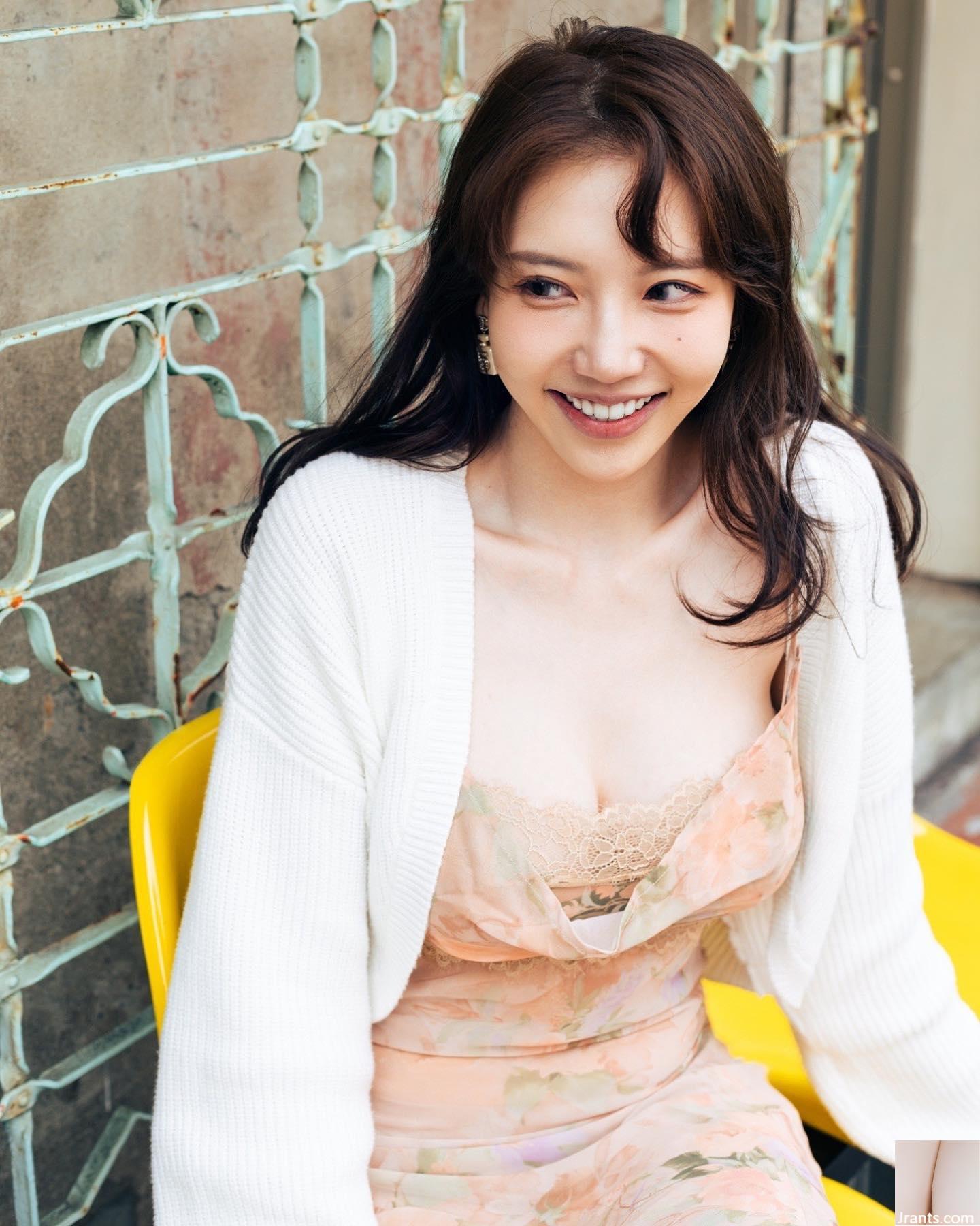 Khuôn mặt dễ thương và bộ ngực tuyết trắng của nàng tiên “Qiqi” thực sự là tâm điểm chú ý của mọi người (30P) - Ảnh 5