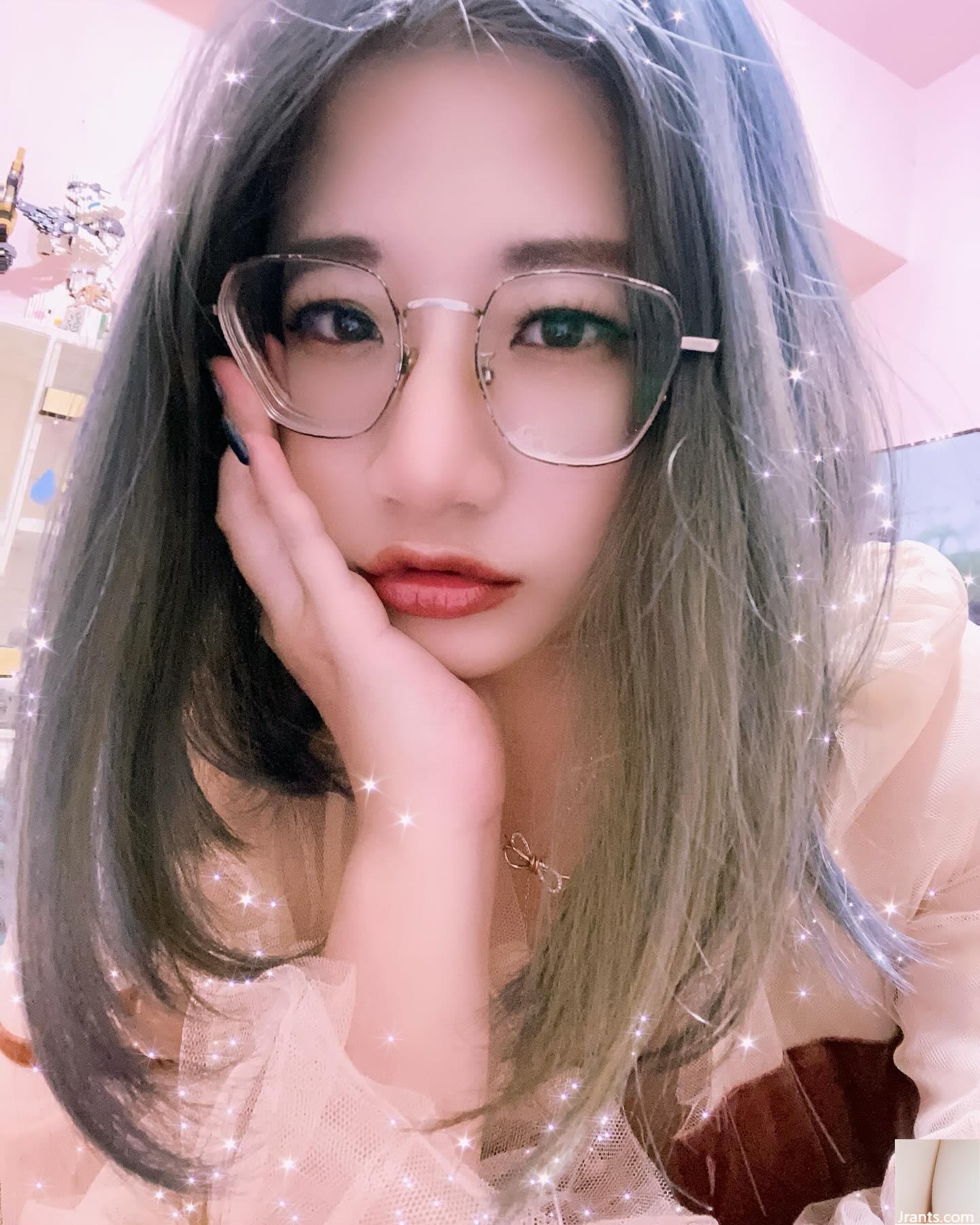 Đàn anh “Luo Guagua” trên ngực khiến người ta không thể chịu nổi sự cám dỗ của bộ ngực khủng (18P) - Ảnh 4