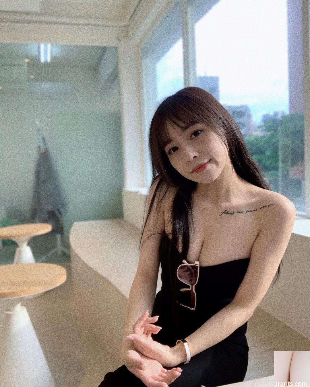 “Wanwan” với đôi mắt to ngấn nước và bộ ngực dài không thể che giấu sự phấn khích khi nhìn vào (13P) - Ảnh 9