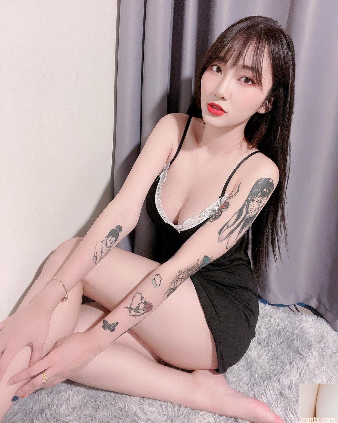 Vóc người thấp, ngực khủng “Huya” dáng người mảnh khảnh và đường cong quyến rũ (45P) - Ảnh 2