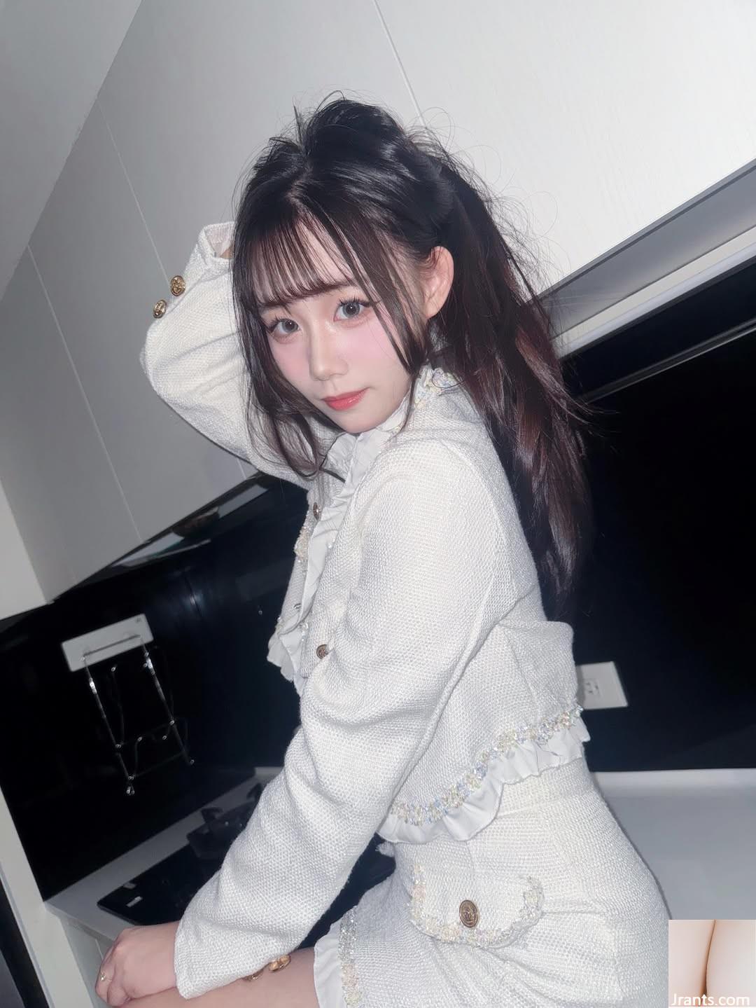 “Yu Xi” sở hữu gương mặt thanh tú, ngọt ngào và quyến rũ (10P) - Ảnh 5