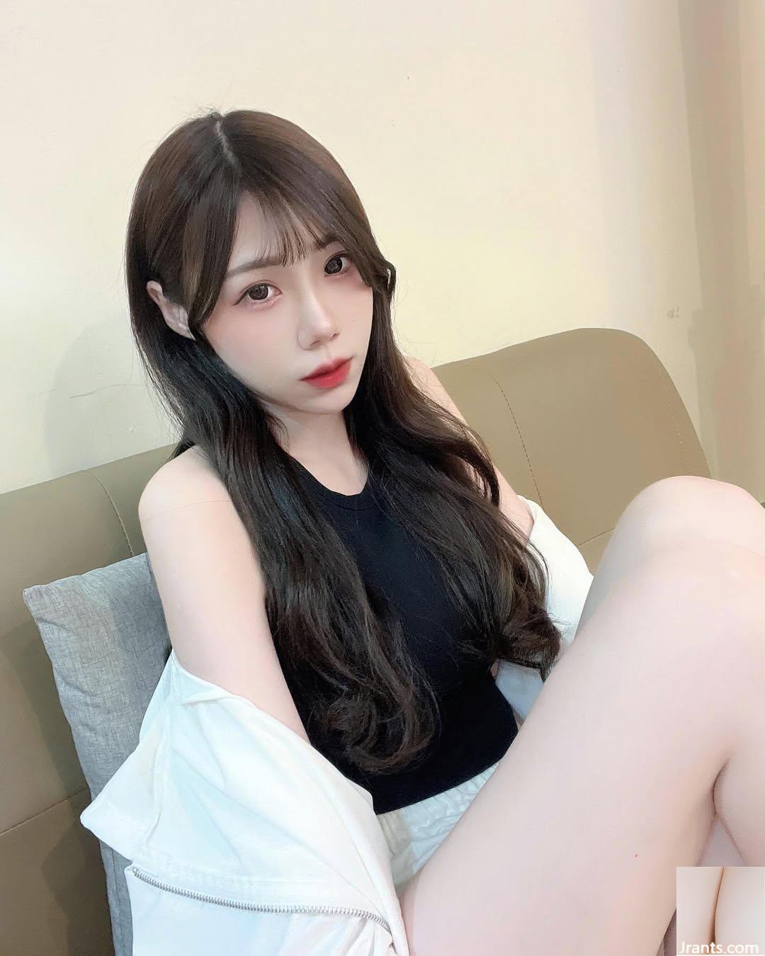 Hot girl chân dài “Lin Jiejun” với làn da trắng và thân hình siêu bắt mắt (36P) - Ảnh 23