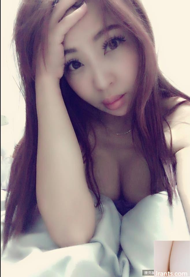 Hot girl gợi cảm Niuniu hóa thân thành hot girl Giáng sinh và tung ra những “quà” cá nhân khiến cư dân mạng thốt lên không chịu nổi (24P) - Ảnh 14