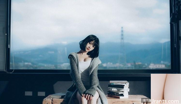 Cô gái xinh đẹp Li Youyou có thân hình nóng bỏng và chiếc thắt lưng gợi cảm, bộ ngực lộ ra và đường sự nghiệp mạnh mẽ khiến người ta chảy nước dãi mũi (13P) - Ảnh 13