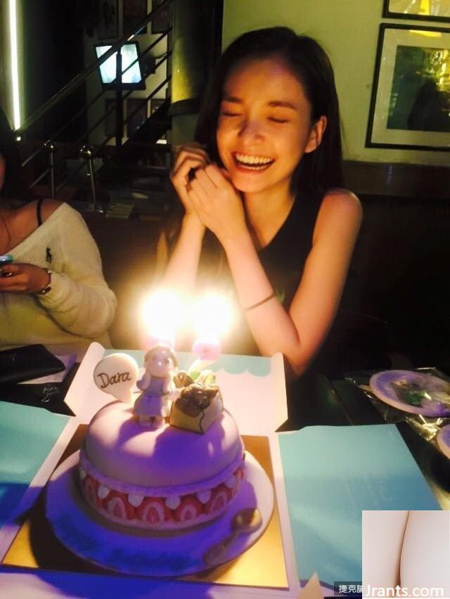 Người mẫu xinh đẹp Han Shengsheng có nụ cười ngọt ngào bên bể bơi (21P) - Ảnh 7