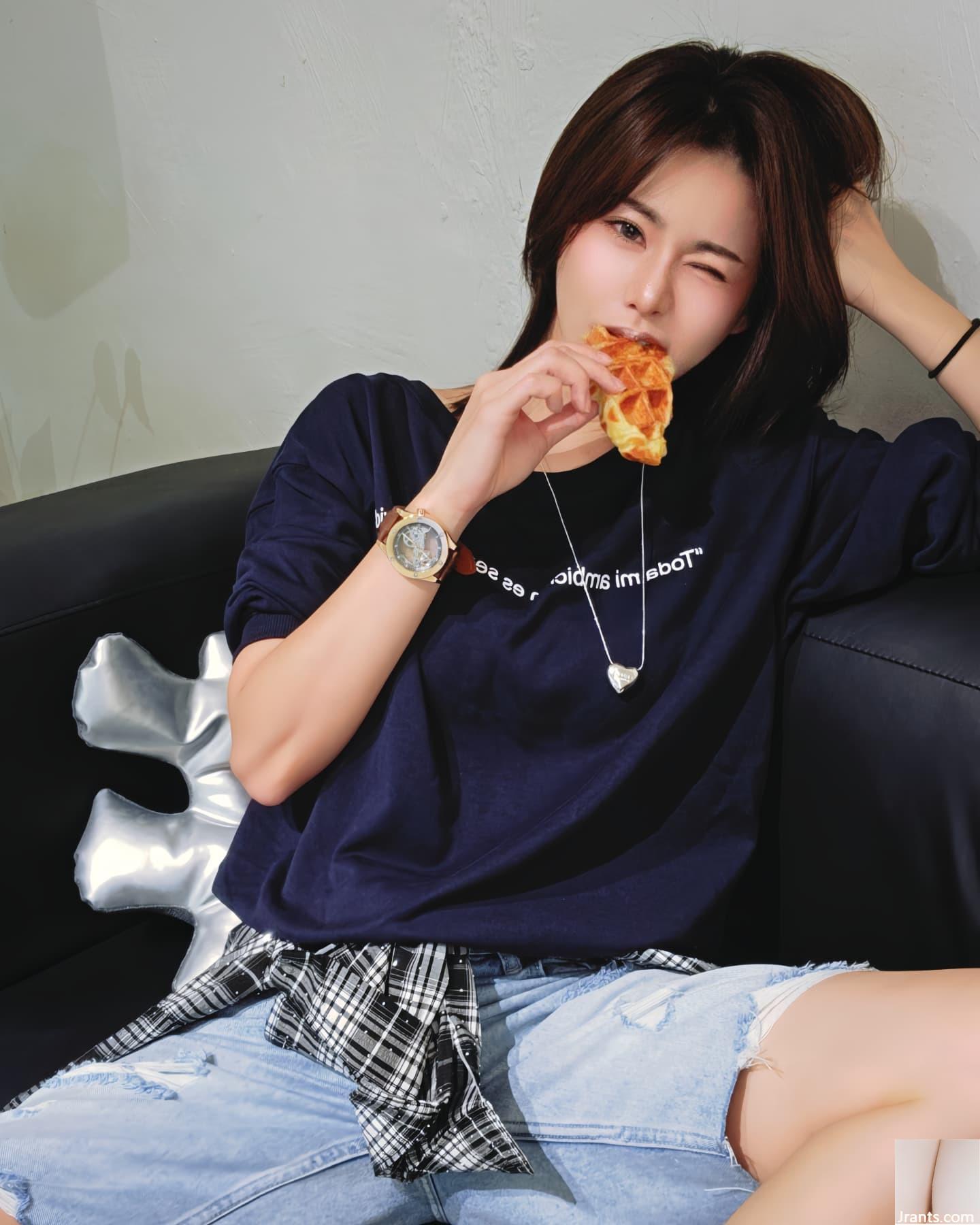 Cô bé đáng yêu “Beggie_Becky” có bộ ngực đẹp và người hâm mộ khen ngợi cô ấy rất đẹp (10P) - Ảnh 8