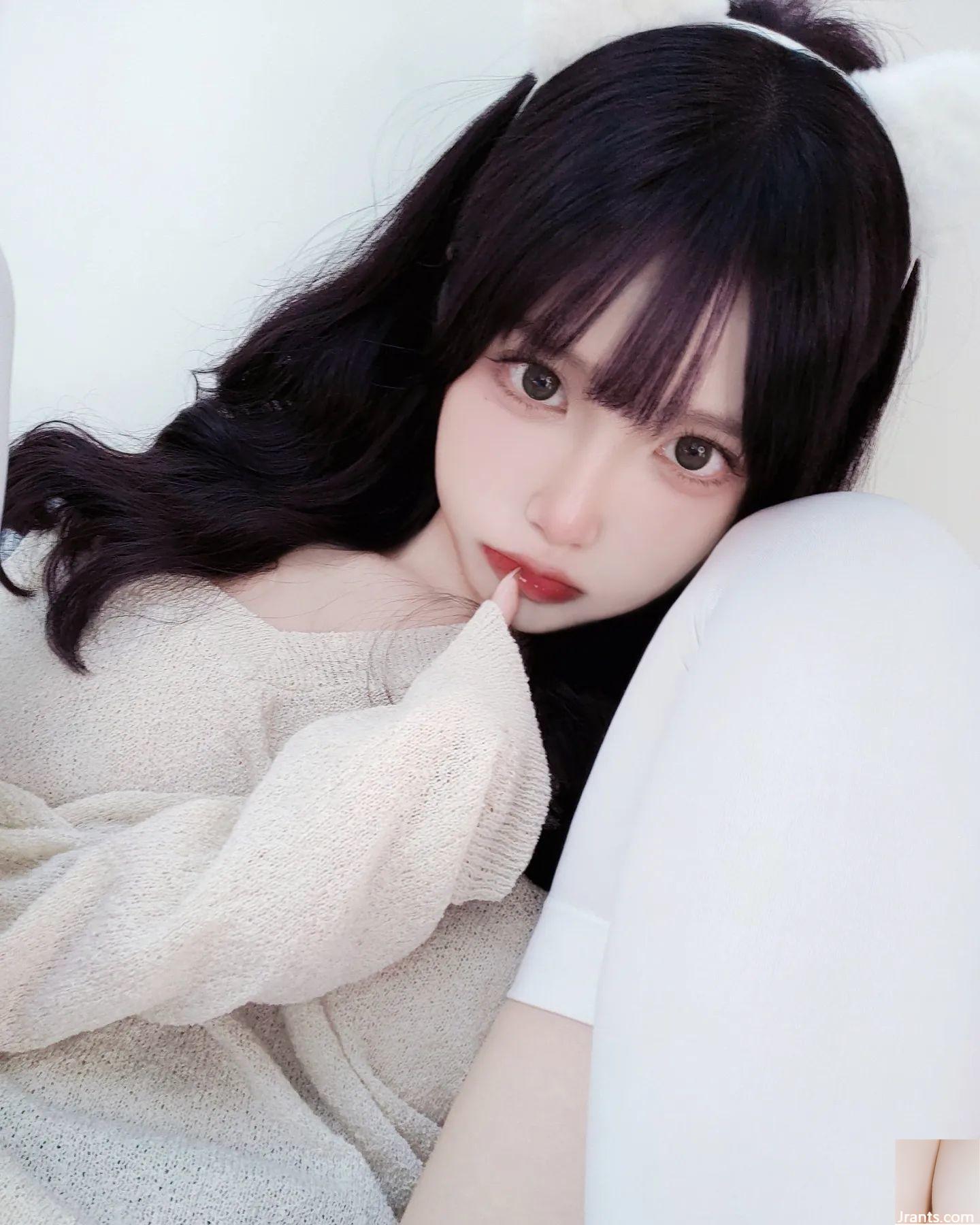 Rãnh sâu trắng như tuyết “chieh0528” có thân hình nóng bỏng khiến người ta muốn xiêu lòng (30P) - Ảnh 18