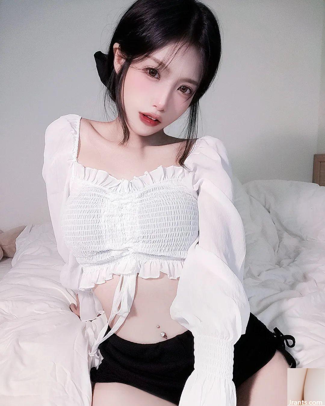 Rãnh sâu trắng như tuyết “chieh0528” có thân hình nóng bỏng khiến người ta muốn xiêu lòng (30P) - Ảnh 25