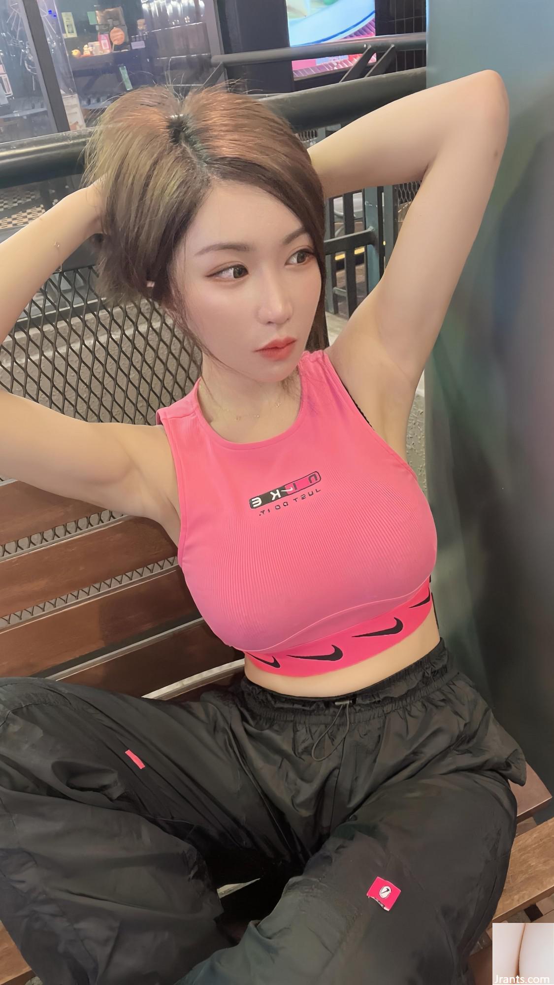 Từ góc độ nóng bỏng, hình dáng quỷ dị của “Zhan Wanyi.Maggie” toát lên sự cám dỗ tột độ (38P) - Ảnh 25