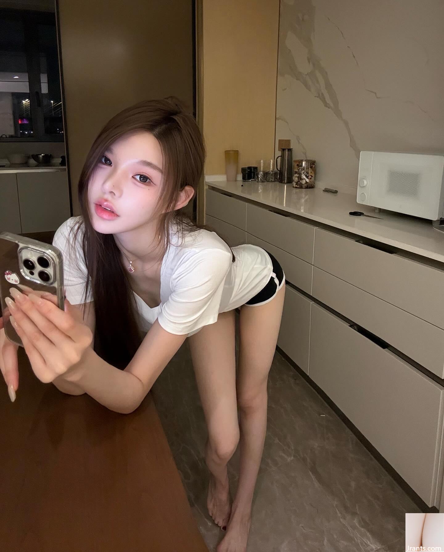 Nữ thần chân dài “Lu Tianyi” vòng eo săn chắc không chịu nổi và vô tình ngã xuống (28P) - Ảnh 2