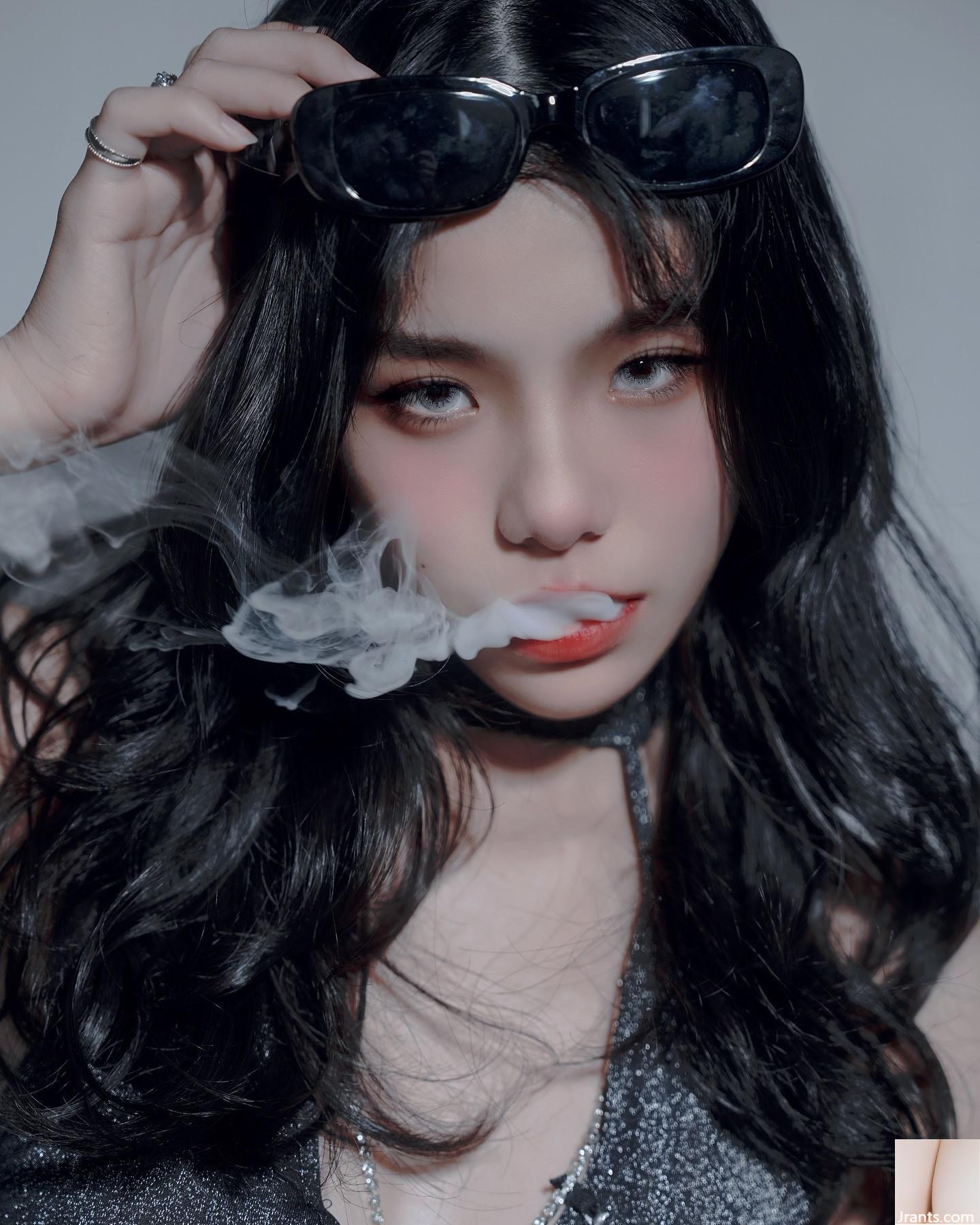 Giải phóng gợi cảm “Shu Shu Is Sunny” tự hào về vòng 1 và bị bắt gặp yêu thẳng (30P) - Ảnh 10