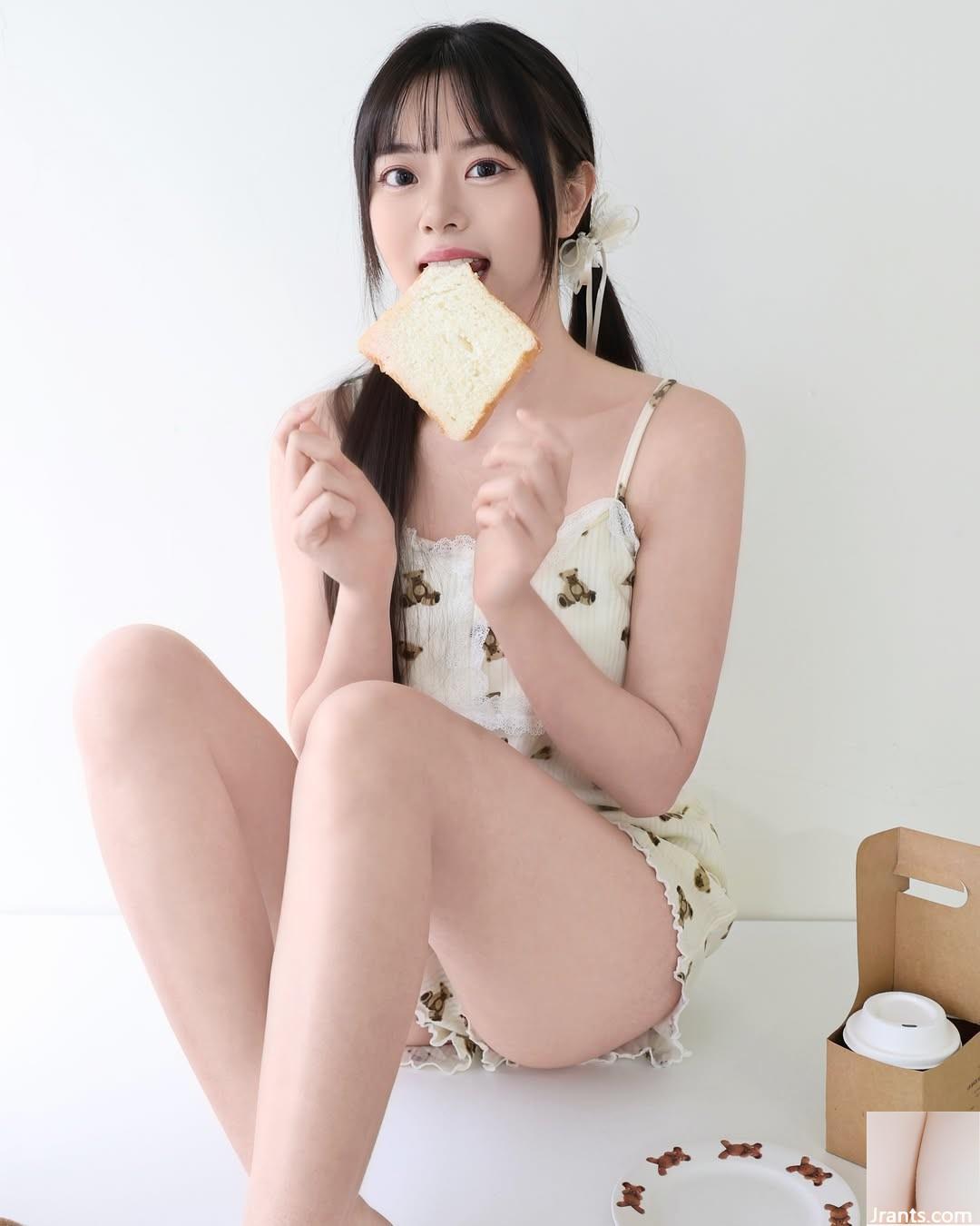 “Belle” là một cô gái nóng nảy với bộ ngực to và tròn. Cô ấy trông thật thơm trong ảnh (10P) - Ảnh 9