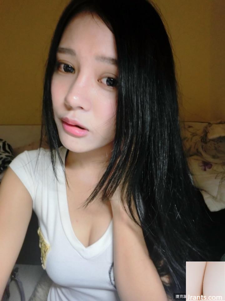 Cô bé nhà bên ngọt ngào và quyến rũ ~ Michelle ~ Selfie bằng mắt điện quyến rũ với bộ ngực hơi lộ ra và vẻ quyến rũ gợi cảm (19P) - Ảnh 5