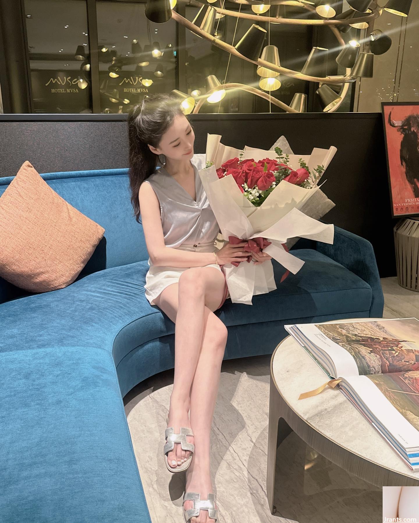 Con quỷ nhỏ nóng bỏng” - Ảnh 8