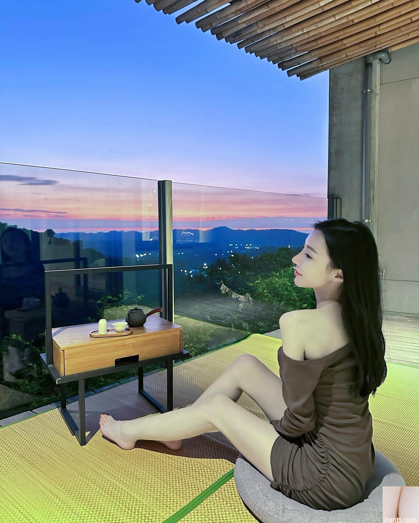 Hot girl “Iris” có nụ cười bất khả chiến bại khiến trái tim tan chảy, khiến bạn mê mẩn (34P) - Ảnh 16