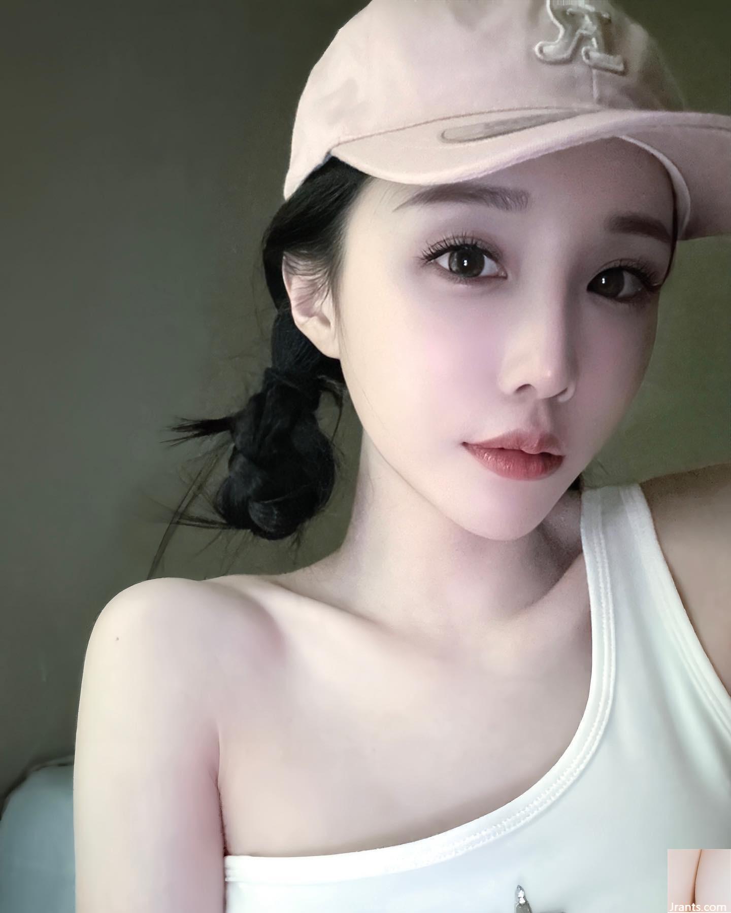 Hot girl “Iris” có nụ cười bất khả chiến bại khiến trái tim tan chảy, khiến bạn mê mẩn (34P) - Ảnh 20