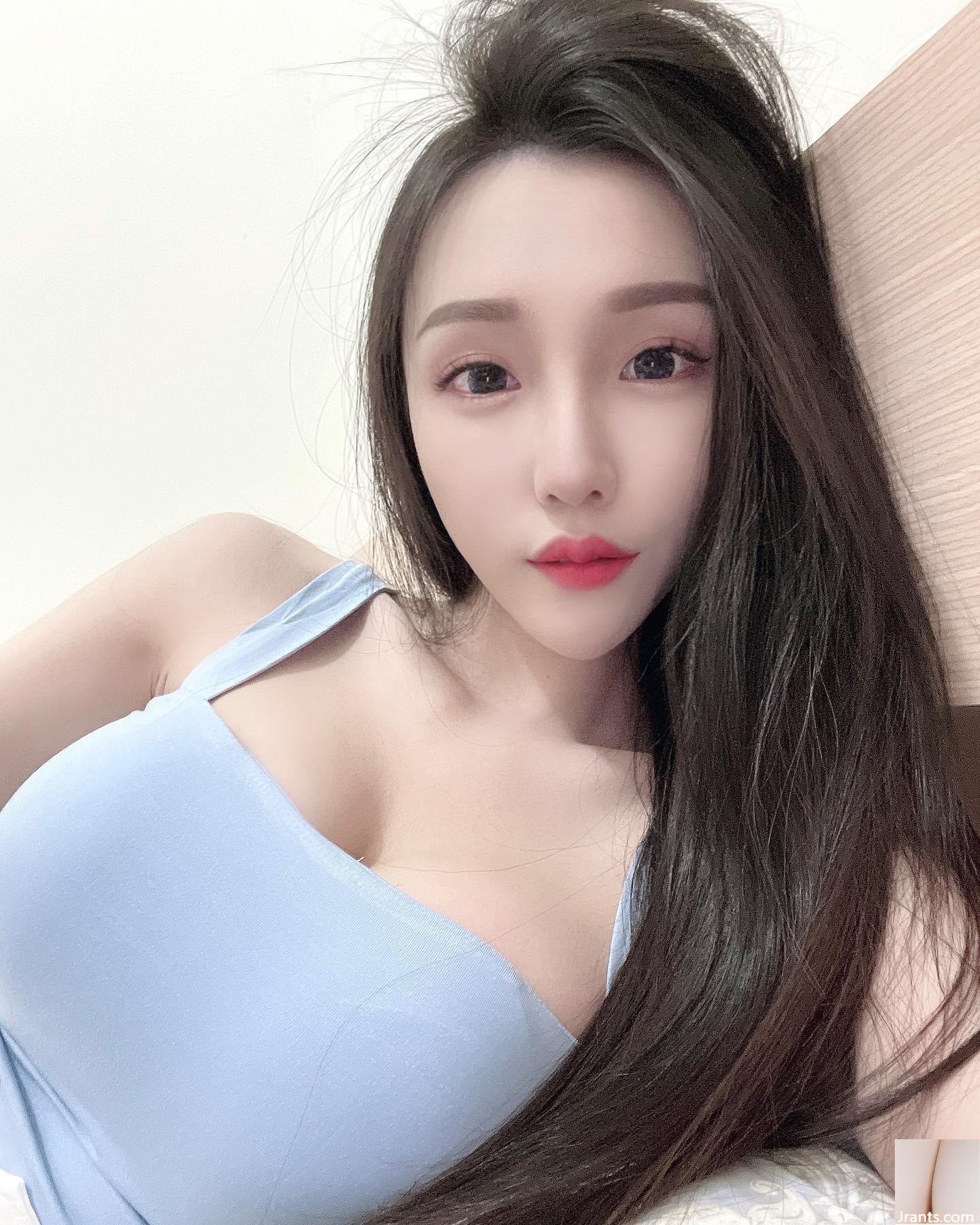 Hot girl “Iris” có nụ cười bất khả chiến bại khiến trái tim tan chảy, khiến bạn mê mẩn (34P) - Ảnh 4