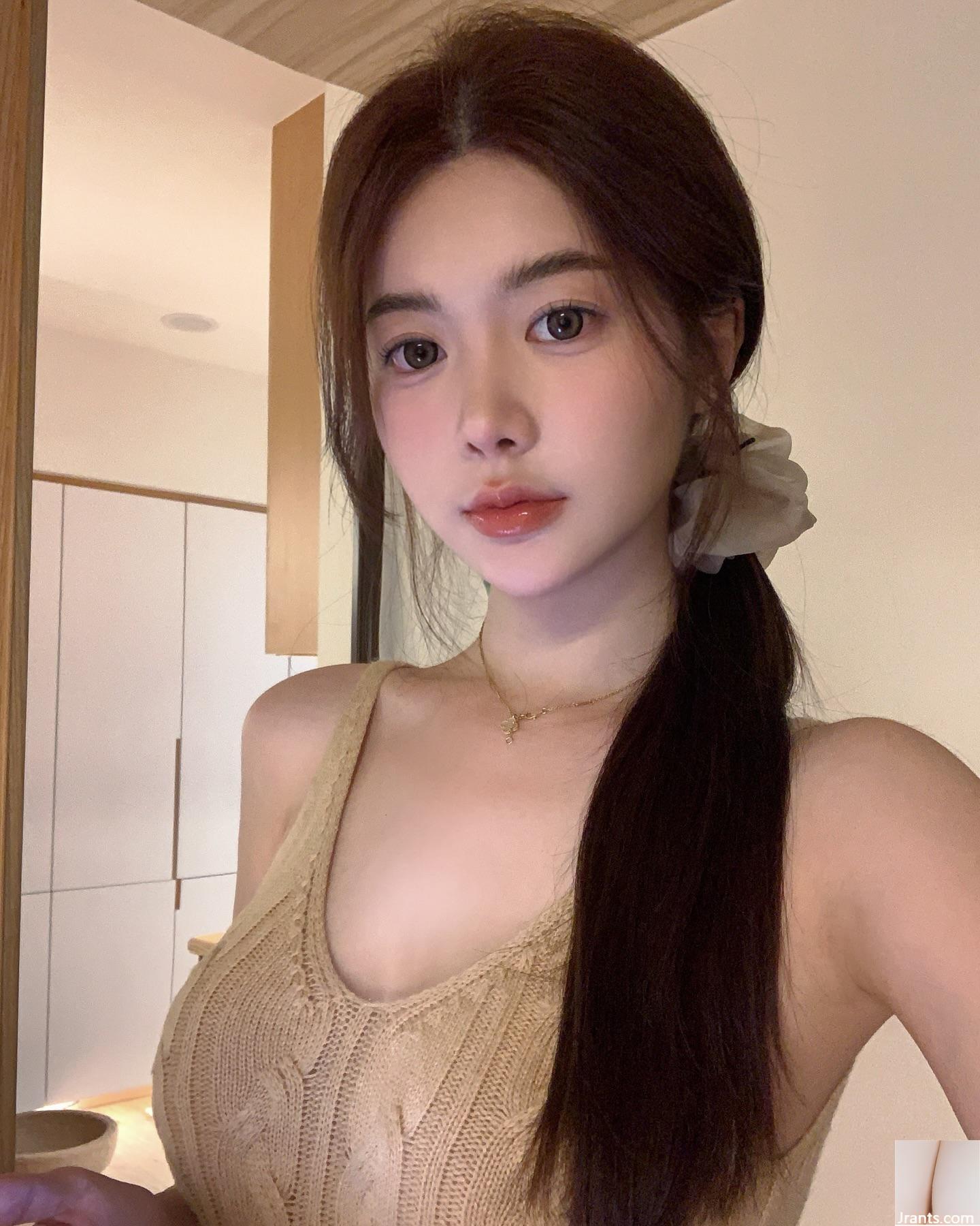 Người mẫu nóng bỏng hàng đầu “Yixin YiXin” lộ bộ ngực trắng nõn và mềm mại khiến khán giả mất kiểm soát (42P) - Ảnh 32