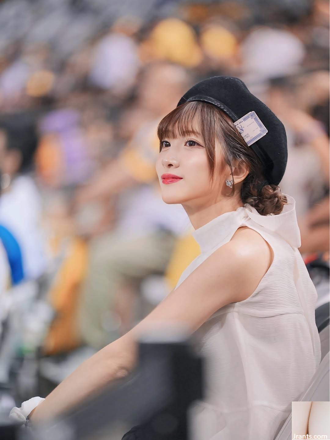 Nụ cười ngọt ngào của cô gái cổ vũ “Xian Diqi” quá quyến rũ? (10P) - Ảnh 3