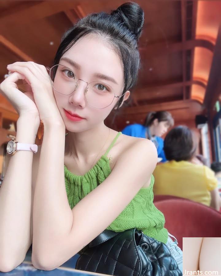 “Erica Zhang Xuân” có thân hình nóng bỏng khiến bạn không thể rời mắt khỏi cô ấy (10P) - Ảnh 7