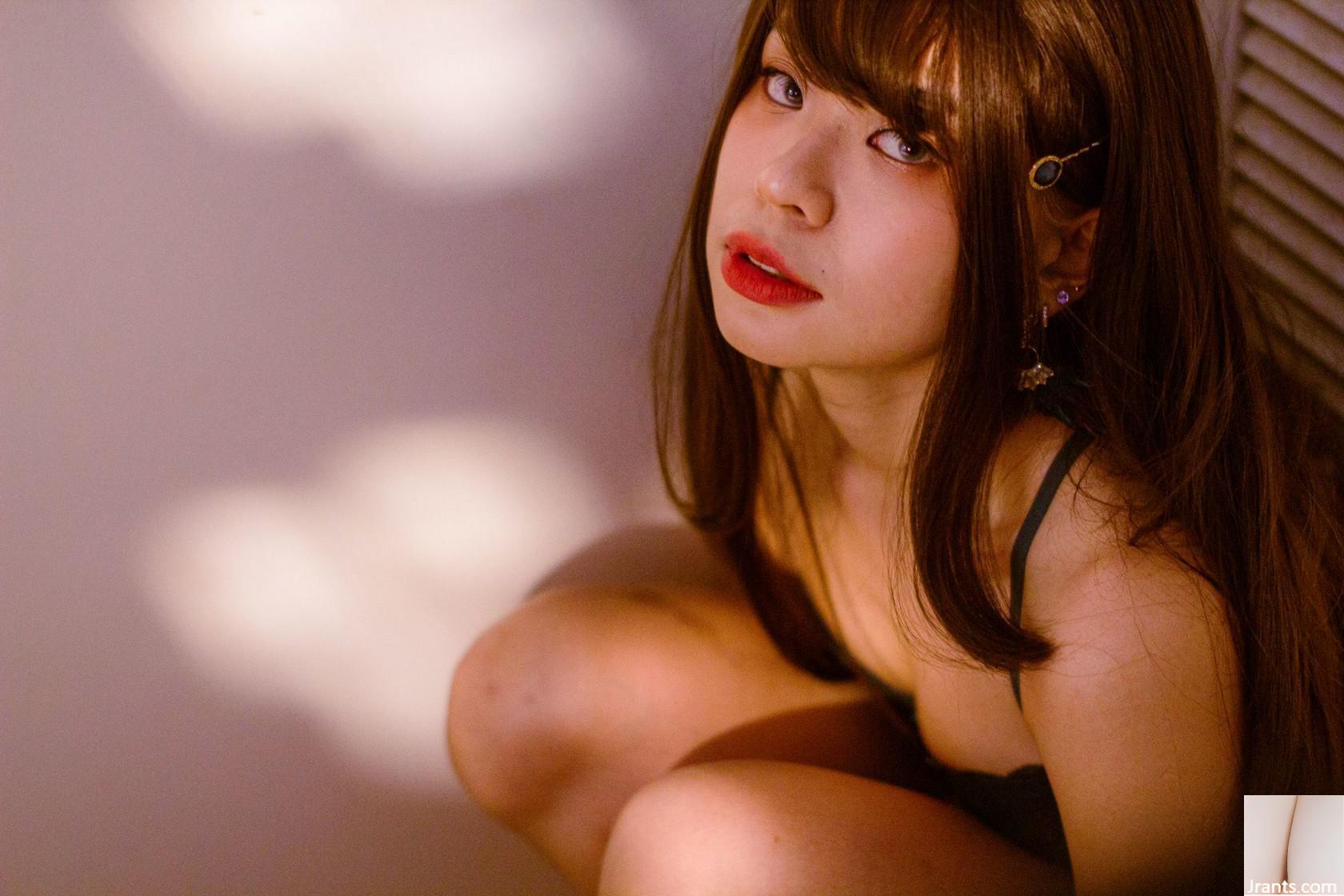 (Black Mania) Đôi chân hình chữ M nhô ra và cong giúp giải phóng bộ ngực săn chắc và xinh đẹp và để lộ chúng (52P) - Ảnh 2