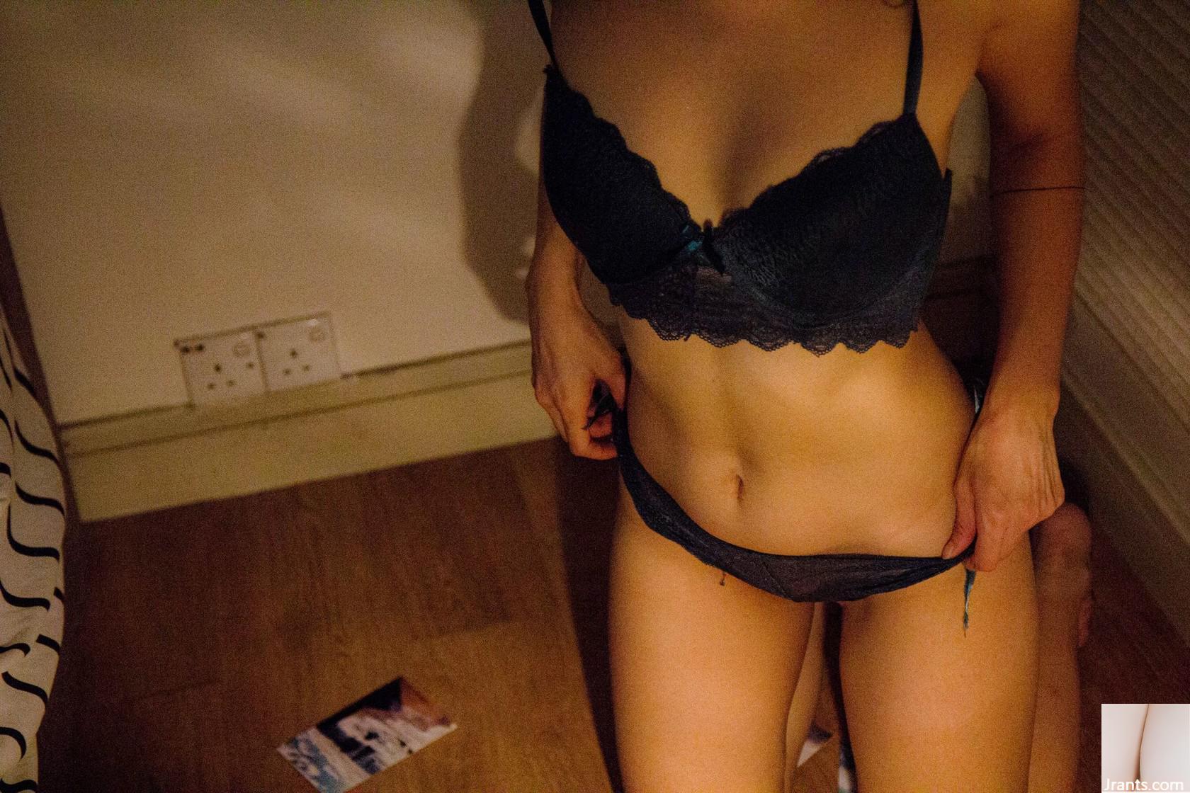 (Black Mania) Đôi chân hình chữ M nhô ra và cong giúp giải phóng bộ ngực săn chắc và xinh đẹp và để lộ chúng (52P) - Ảnh 24