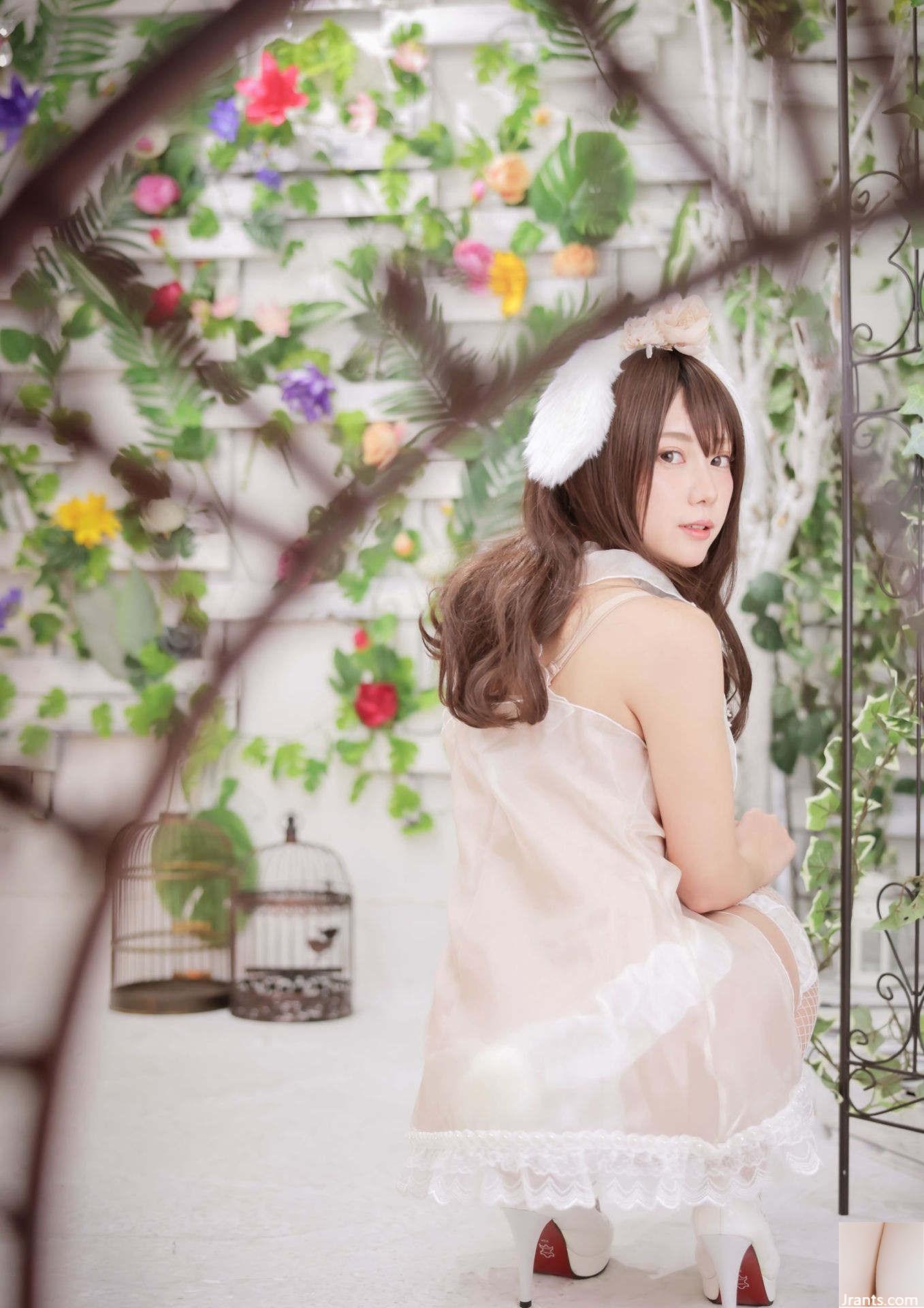 (こころ Shinozaki) Khuôn mặt nhỏ nhắn toát lên khí chất trẻ trung, dáng người tròn trịa, ngay thẳng và gợi cảm (24P) - Ảnh 19